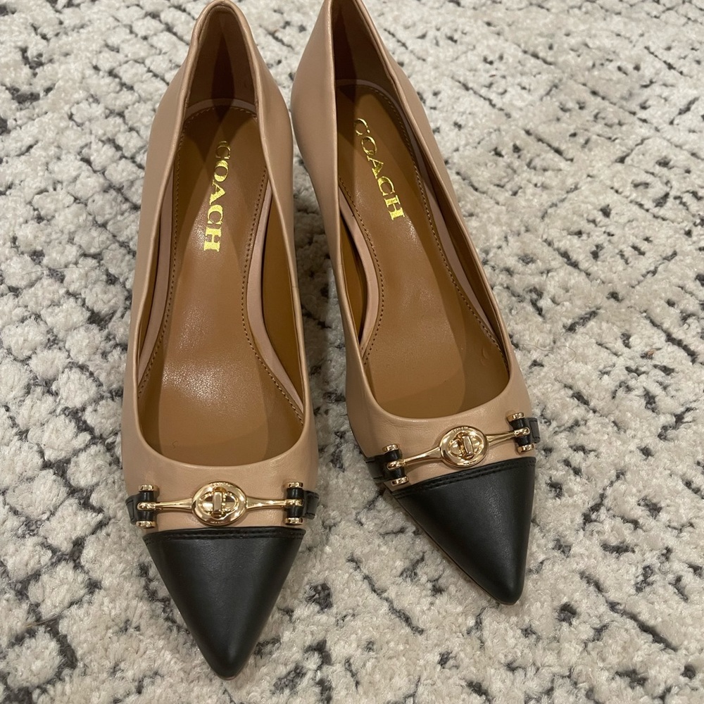 Coach heels size 7
